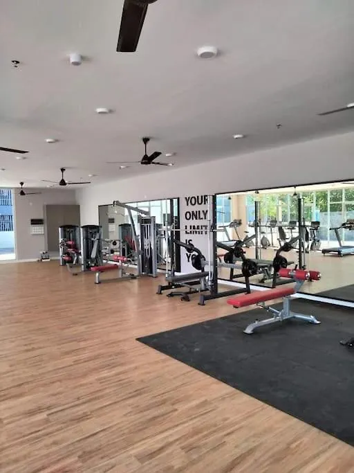 Mamaqarl Homestay Near Klia With Wi-Fi And Transport Sepang