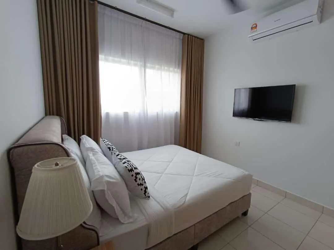 Mamaqarl Homestay Near Klia With Wi-Fi And Transport Sepang 0*,  Malaysia