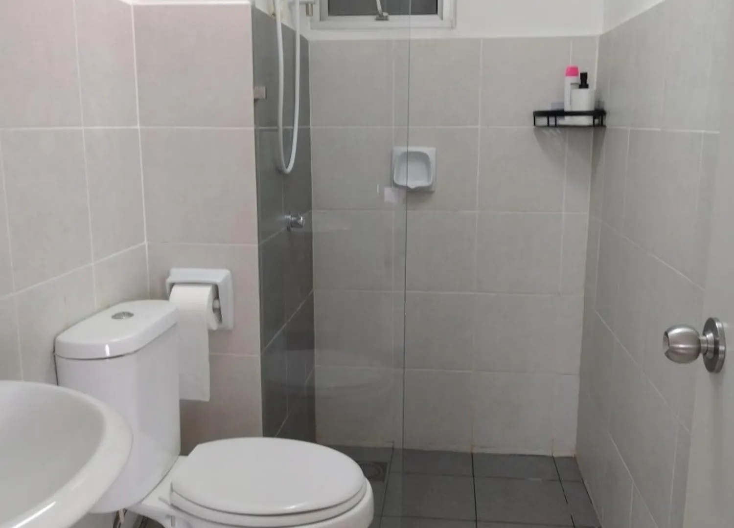 Apartment Mamaqarl Homestay Near Klia With Wi-Fi And Transport Sepang Malaysia